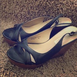 Black wedge sandals!! 7 1/2